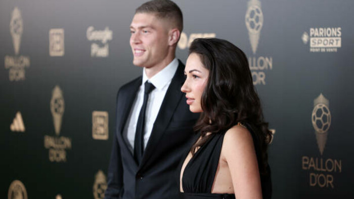 ФОТО. Довбик відреагував на вечір вручення Золотого м'яча