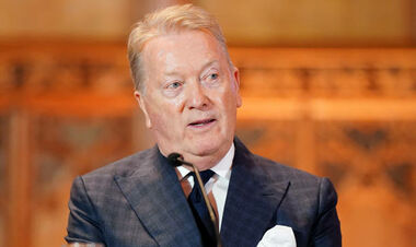 «Верю, что он победит и будет трилогия». Уоррен – о реванше Усика и Фьюри