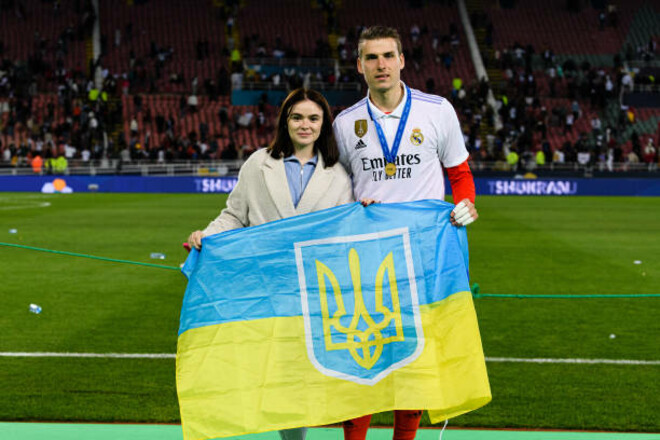 ФОТО. Дружина Луніна змінилась до невпізнання. В чому справа?