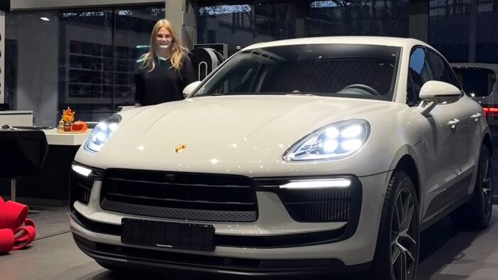 ВІДЕО. Українська тенісистка придбала автомобіль вартістю $70.5 тисяч