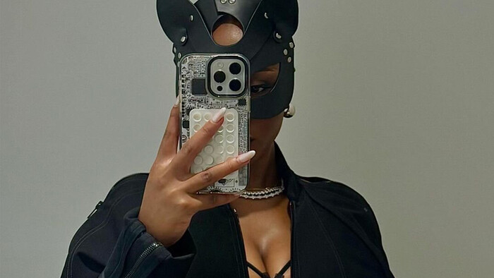 ФОТО. Девушка звездного футболиста Арсенала впечатлила своим нарядом