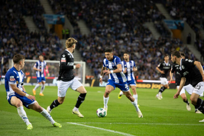 Чемпіонат Португалії. Гол Таремі на 90+8 подарував Порту перемогу