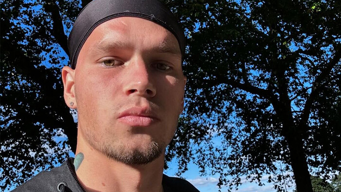 ФОТО. Мудрик расскрыл секрет лифтовых фото? Новый пост Михаила