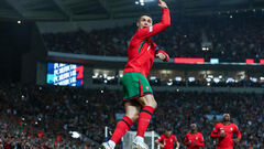 Ronaldo is at his best. Tournament tables: Portugal and Spain won the groups