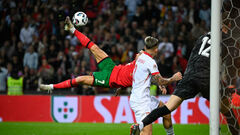 An incredible bicycle. Ronaldo scored a new masterpiece goal for Portugal