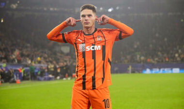 ФОТО. Футболіст збірної України звернувся до фанів: «Не зраджуй»