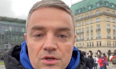 PHOTO. Ukrainian commentator-fugitive abroad attended a rally against the TCC