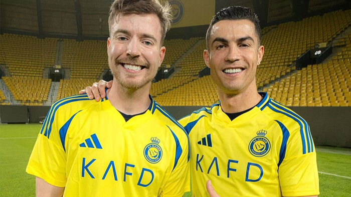 ФОТО. Зірковий гість Роналду – на стадіоні Аль-Насра. Вийшло епічно