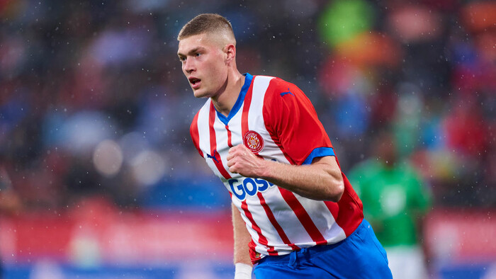 ФОТО. Сало і хрін. Дружина Довбика показала, як він готується до матчів