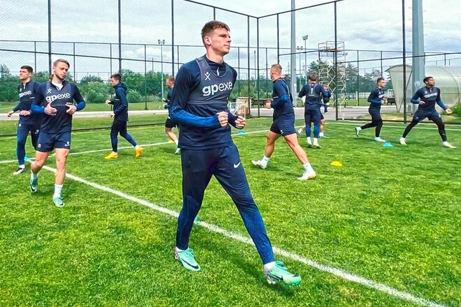 ВІДЕО. Дніпро-1 провів тренування, готуючись до матчу проти Шахтаря