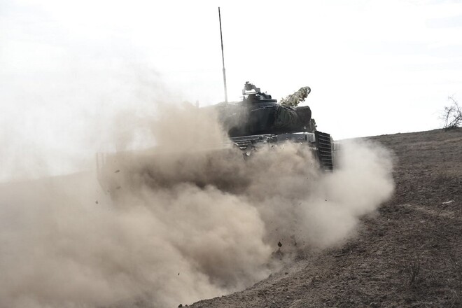 Минулої доби ЗСУ знищили 1520 окупантів, 19 танків, 30 ББМ, 13 БПЛА