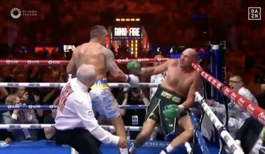ВИДЕО. Усик отправил Фьюри в нокдаун в конце девятого раунда!