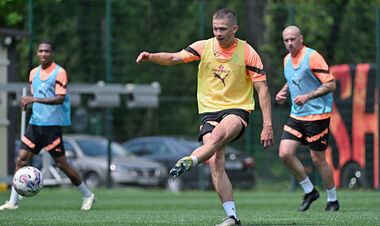 ВИДЕО. Шахтер провел тренировку накануне поединка с Полесьем