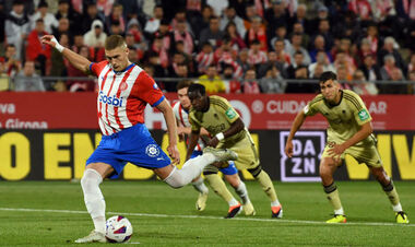 Хет-трик Довбика, дубль Циганкова, гол Маліновського, Хаві залишив Барсу