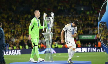 Два легендарні клуби й неочікуваний претендент. Хто хоче купити Луніна?