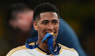 Не лише футбол. Беллінгем став обличчям бренду білизни від Кардаш'ян