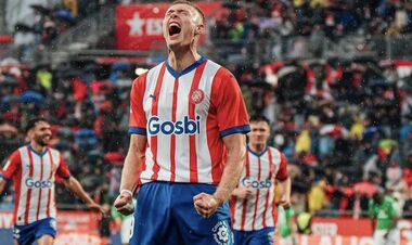 Довбик определился, где будет играть и отклонил предложения других клубов