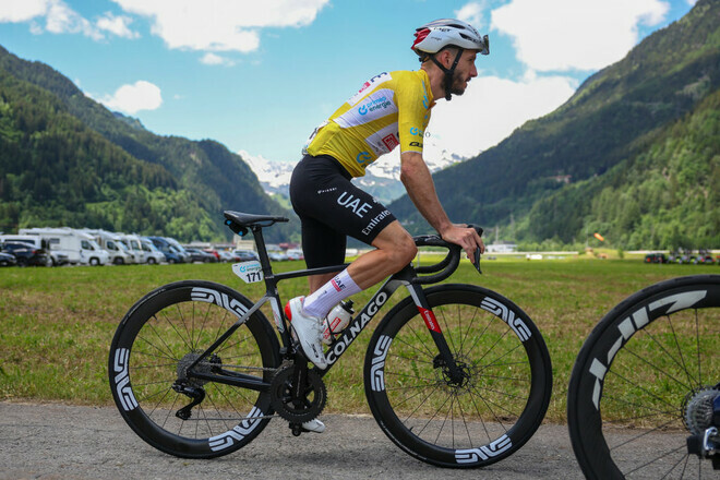 Велоспорт. Адам Єйтс виграв Тур Швейцарії
