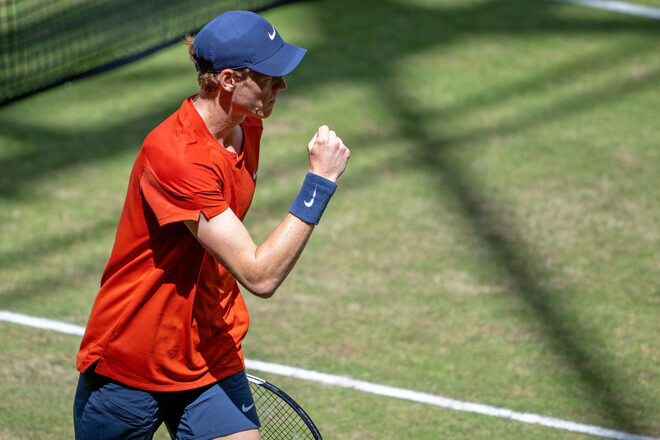 Синнер выиграл первый титул в статусе лидера рейтинга ATP