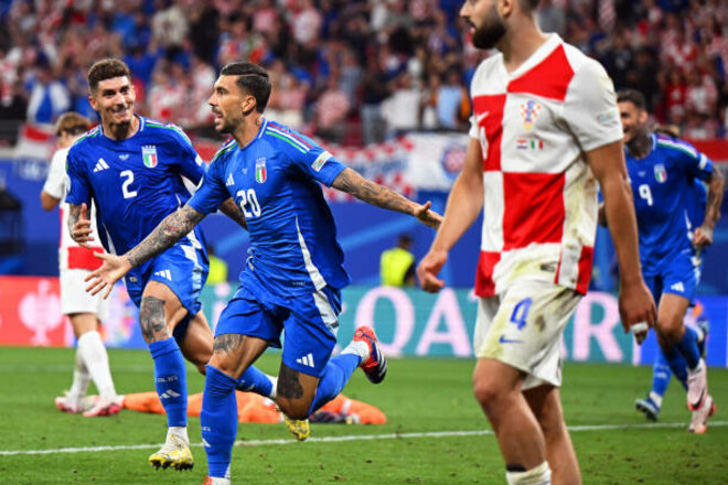 ВІДЕО. Італія врятувалася на 90+7 хвилині та вийшла у плей-оф Євро