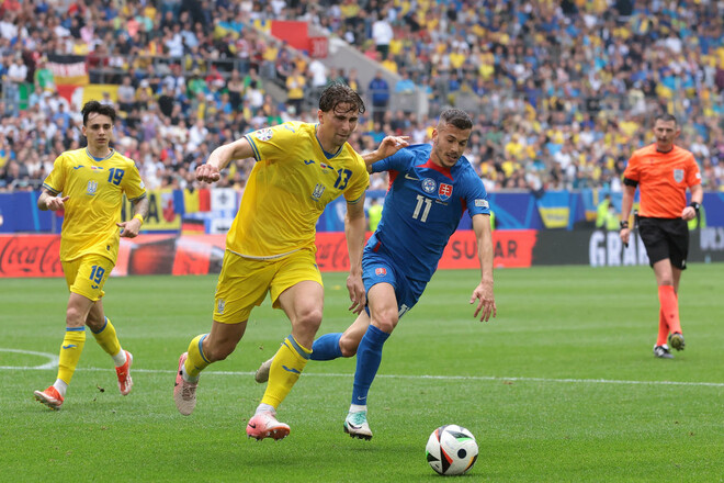 Забарный назвал футболистов сборной Украины, у которых он перенимает опыт