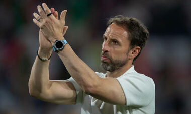 Саутгейт оценил гнев английских фанатов, которые кидались пивными стаканами