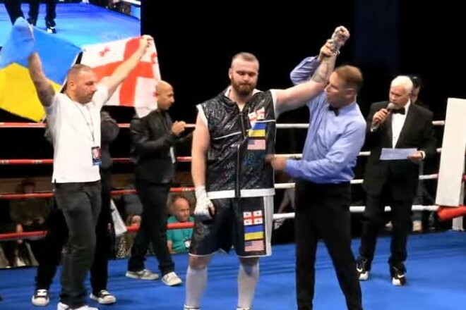 Цотне Рогава одержал шестую победу на профи-ринге в текущем году