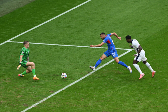 ВИДЕО. Словакия вышла вперед в матче 1/8 финала Евро-2024 против Англии