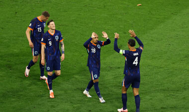 Перемоги Нідерландів та Туреччини, вдалий спаринг Динамо, куди піде Довбик