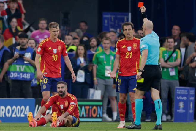 Четыре основных игрока сборной Испании пропустят полуфинал Евро