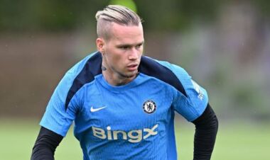 ФОТО. Мудрик провів перше тренування під керівництвом нового тренера Челсі