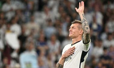 ФОТО. Кроосу оригінально віддали належне на його малій батьківщині