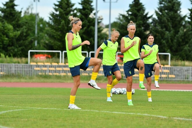 ФОТО. Женская сборная Украины провела тренировку накануне матча с Косово