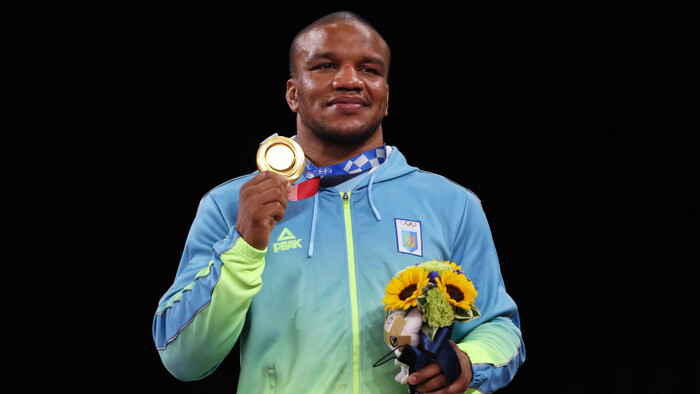 ФОТО. Беленюк показав форму збірної України на ОІ-2024 у Парижі