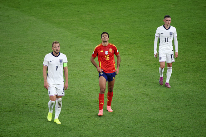ФОТО. Ключовий гравець збірної Іспанії отримав травму у фіналі Євро-2024