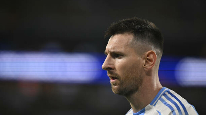 Известно, сколько пропустит Месси из-за травмы, полученной в финале Копы
