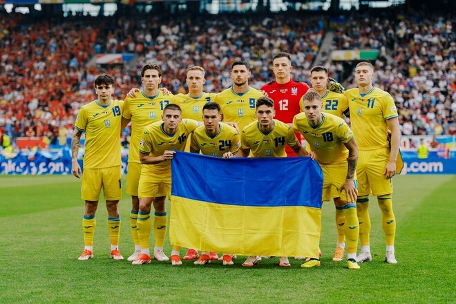 Україна знову впала в рейтингу ФІФА