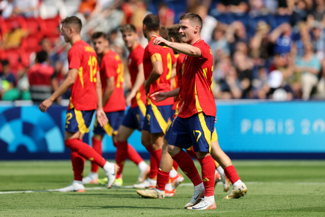 Футбольный турнир ОИ. Испания стартовала с победы над Узбекистаном