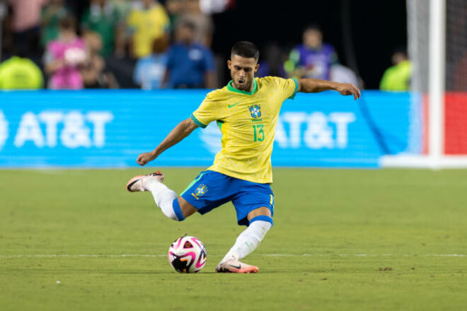 Манчестер Сити продает игрока сборной Бразилии в Боруссию Д