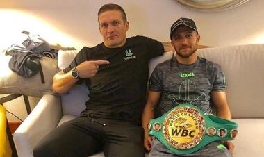 Усик отреагировал на отказ Ломаченко от боя с Дэвисом