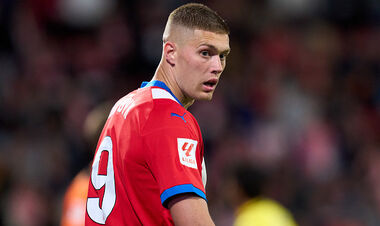 Сколько получит Жирона? Романо раскрыл сумму предложения Ромы за Довбика