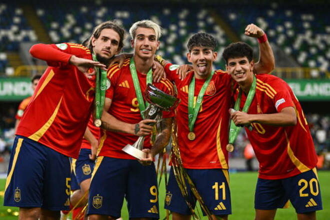 По примеру старших. Испания U-19 установила рекорд, выиграв Евро-2024
