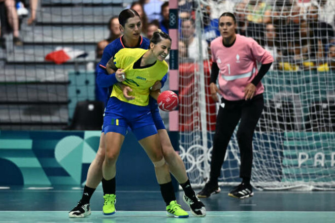 Франция обыграла Бразилию в женском гандбольном турнире ОИ-2024