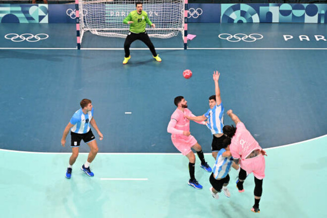 Сборная Франции обыграла Аргентину в мужском гандбольном турнире ОИ-2024