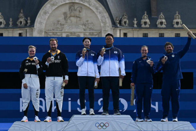 На Олімпіаді-2024 відбувся фінал у міксті у стрільбі з лука