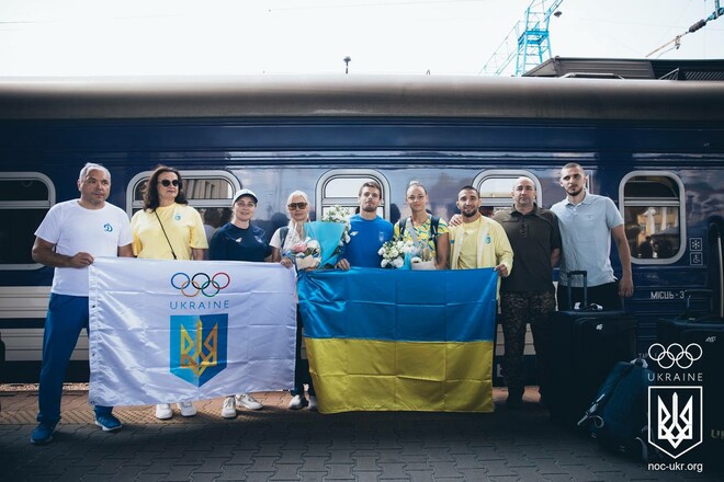 ФОТО. Українські дзюдоїсти та гімнастка повернулися з Олімпіади додому