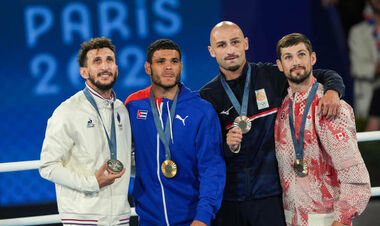 Медалисты в боксе. Кто еще выиграл золото в вечер триумфа Хижняка?