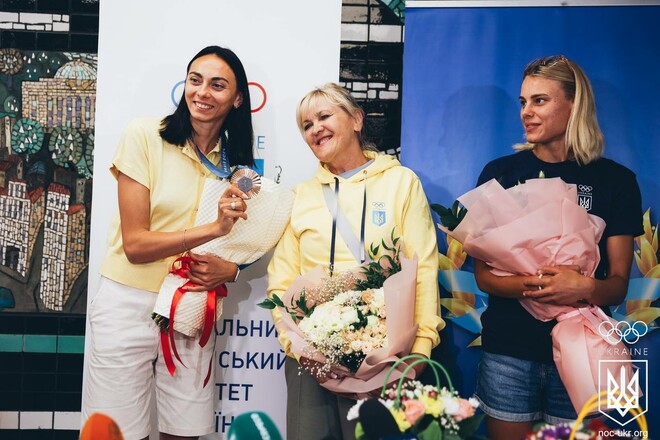 ФОТО. Геращенко з бронзою Олімпійських ігор 2024 повернулася до України