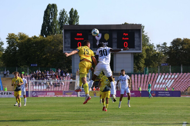 ЛНЗ Черкаси – Рух Львів – 3:1. Три м'ячі за 20 останніх хвилин. Відео голів