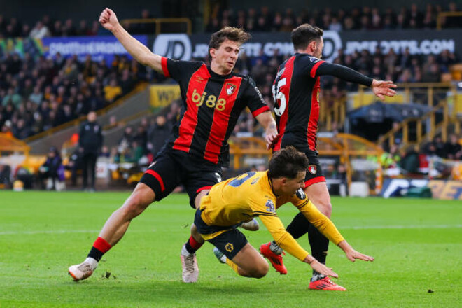 Забарний допоміг Борнмуту здобути перемогу в АПЛ у матчі з шістьма голами